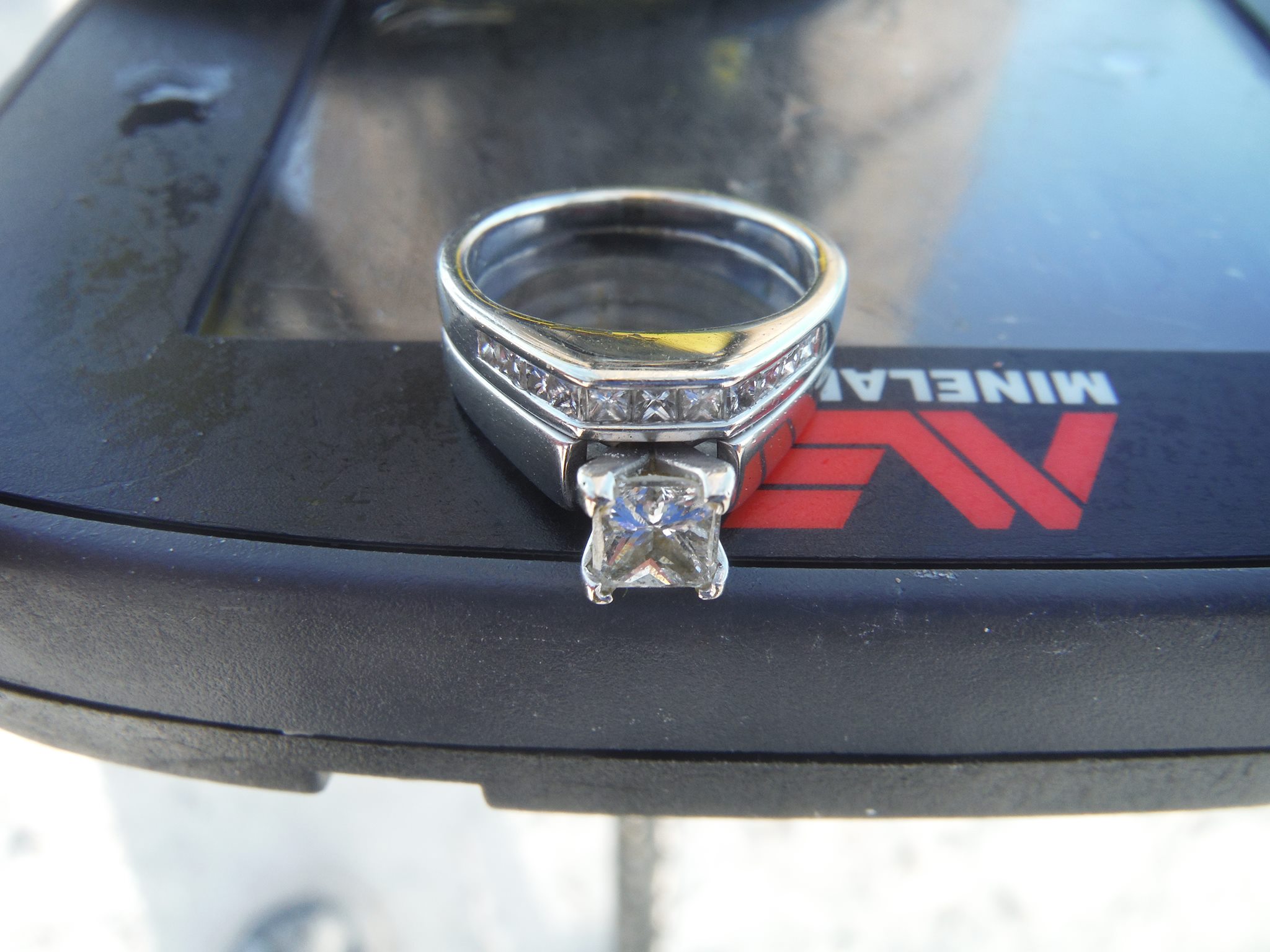 How I Hunt for Gold in the Water with the Minelab CTX 3030